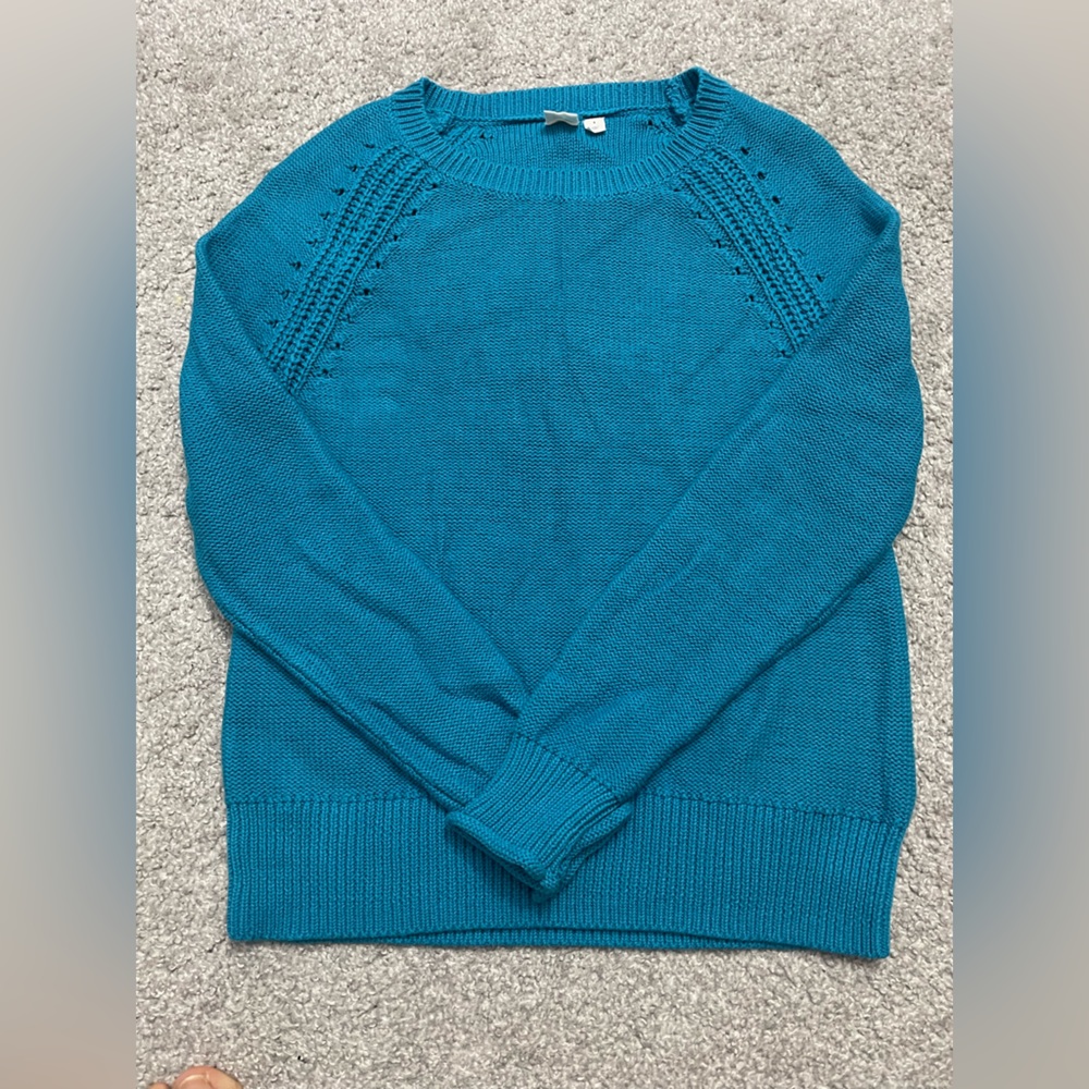 GAP Women’s Sweater. Size: Small Color: Cerulean Blue